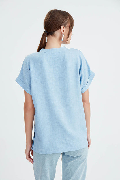JUDGE COLLAR LOW SHOULDER BUTTONED BLOUSE