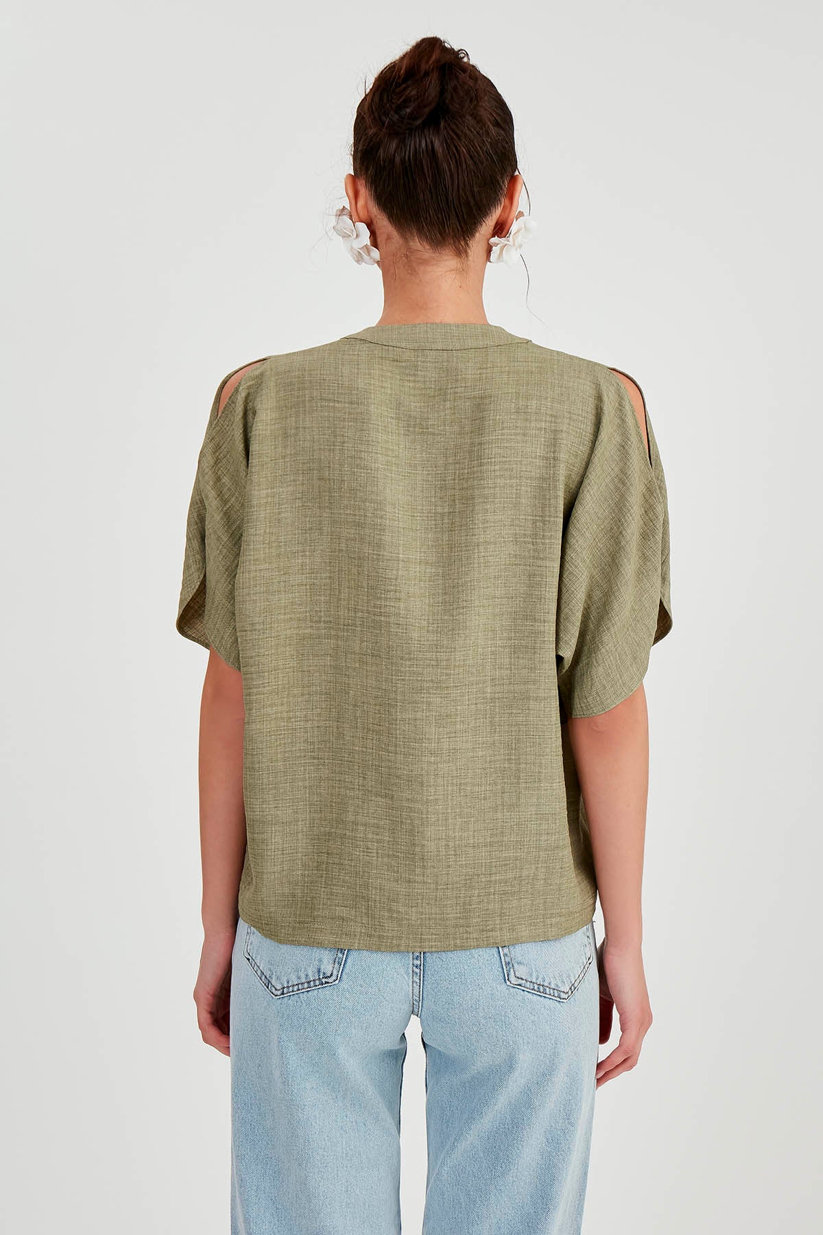 JUDGE COLLAR BLOUSE