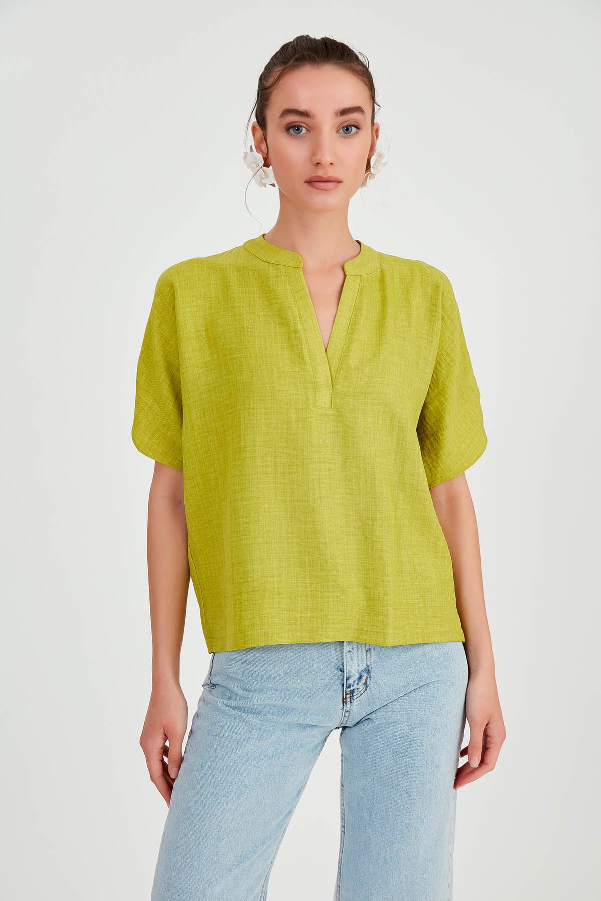 JUDGE COLLAR BLOUSE