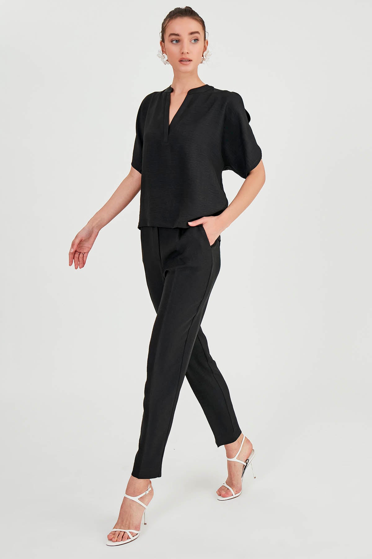 JUDGE COLLAR BLOUSE
