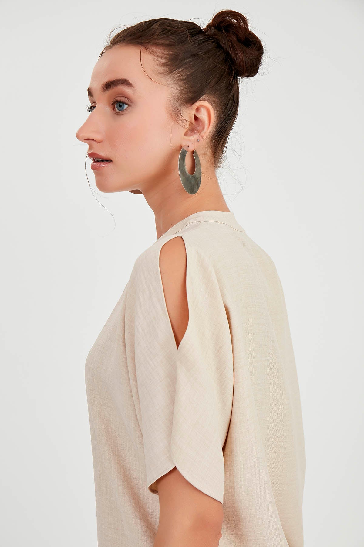 JUDGE COLLAR BLOUSE