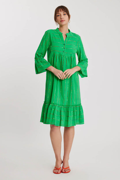 JUDGE COLLAR WITH SLEEVE AND SKIRT TIP FRILL DETAILED DRESS