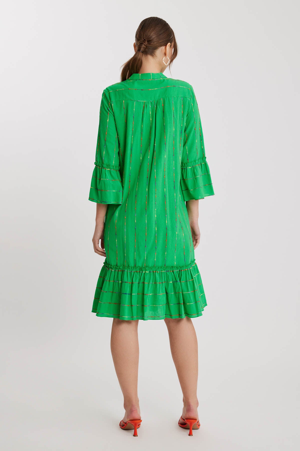 JUDGE COLLAR WITH SLEEVE AND SKIRT TIP FRILL DETAILED DRESS