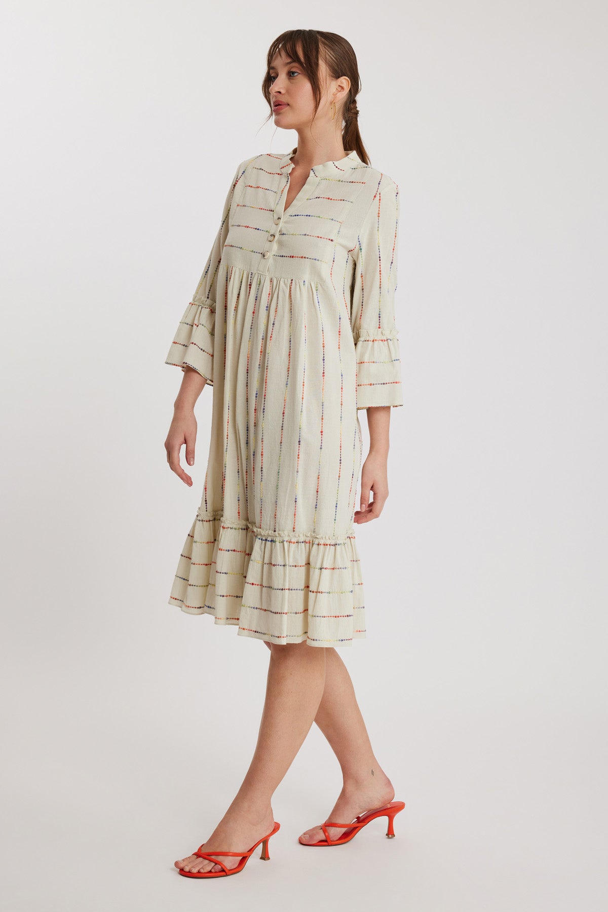 JUDGE COLLAR WITH SLEEVE AND SKIRT TIP FRILL DETAILED DRESS