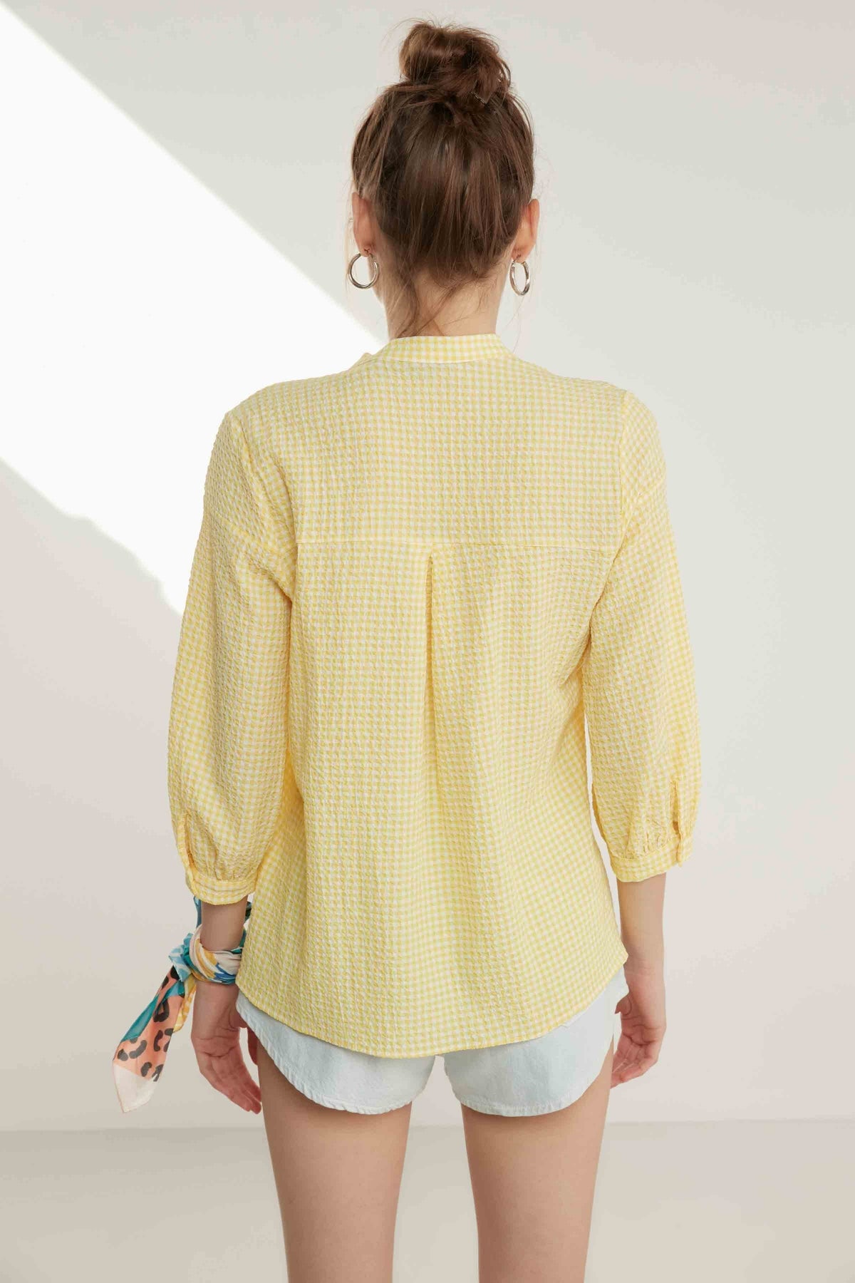 JUDGE COLLAR WITH TROJAN SLEEVE BLOUSE