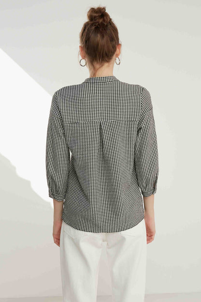 JUDGE COLLAR WITH TROJAN SLEEVE BLOUSE