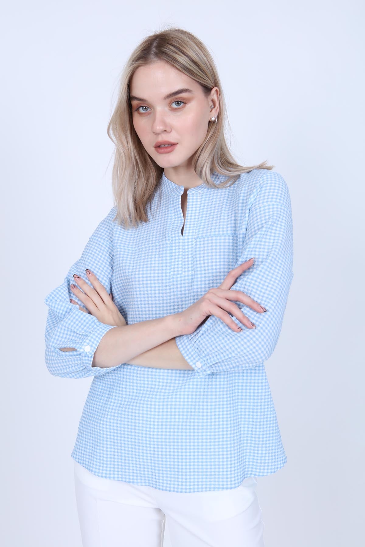 JUDGE COLLAR WITH TROJAN SLEEVE BLOUSE