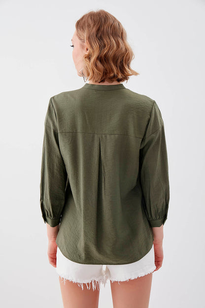 JUDGE COLLAR LONG SLEEVE BLOUSE
