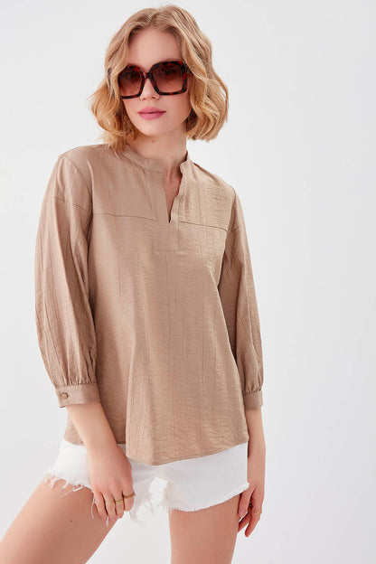 JUDGE COLLAR LONG SLEEVE BLOUSE