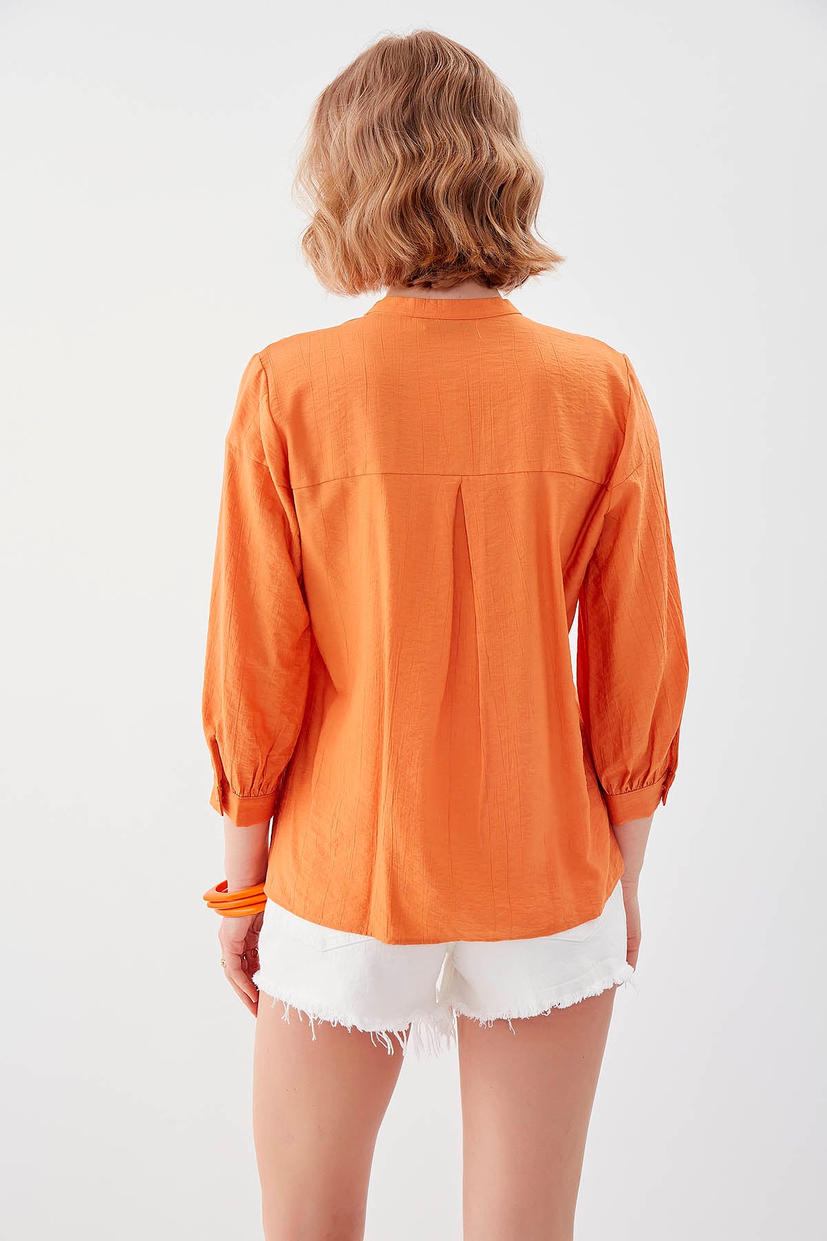 JUDGE COLLAR LONG SLEEVE BLOUSE