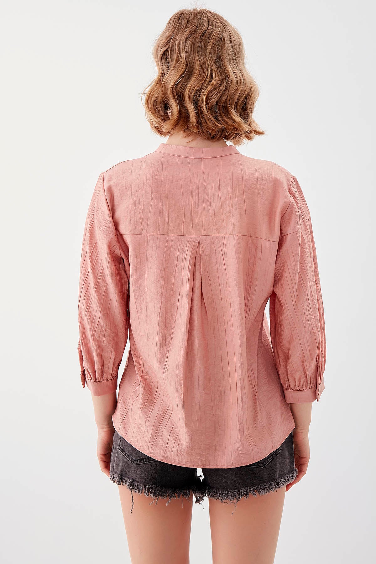 JUDGE COLLAR LONG SLEEVE BLOUSE