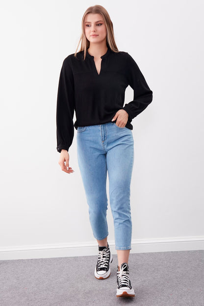 JUDGE COLLAR LONG SLEEVE BLOUSE