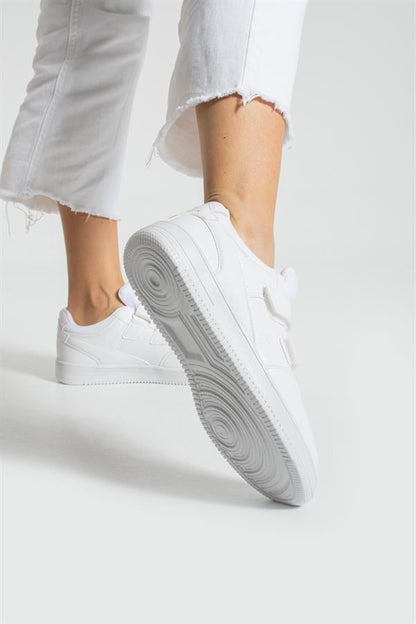 Cuzco Genuine Leather White Women's Sports Shoes