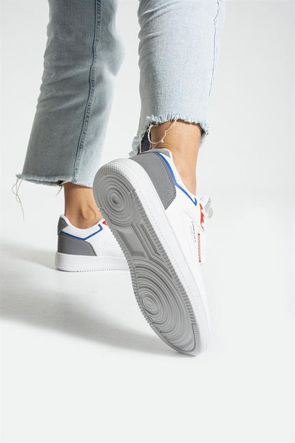 Jarmilla White Women's Athletic Shoes