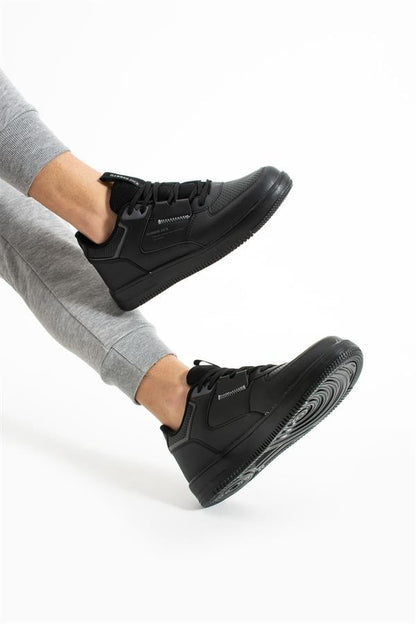 Jarmilla Black Men's Sports Shoes And Boots