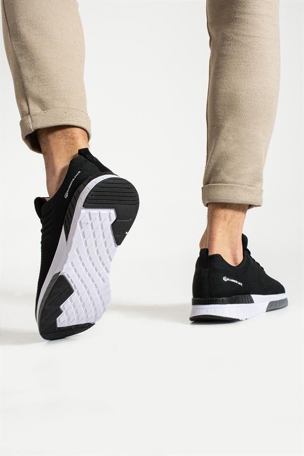 Manaus Black And White Men's Sports Shoes