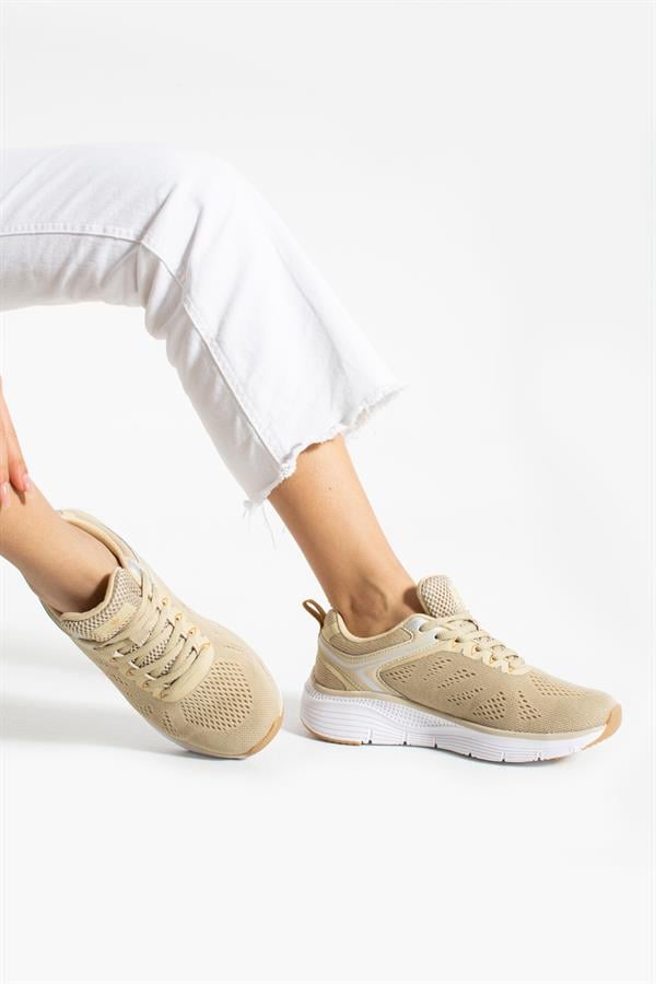 Women's Athletic Shoes
