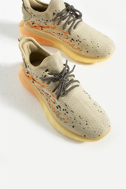 Beige Men's Athletic Shoes