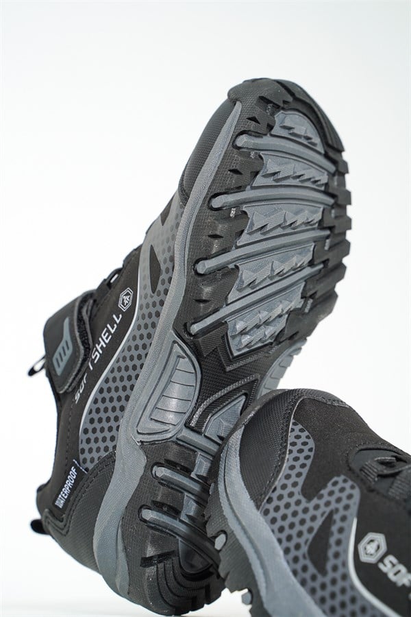 Black Waterproof Outdoor Children's Shoes