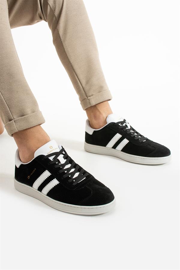Kamiq Black Men's Athletic Shoes