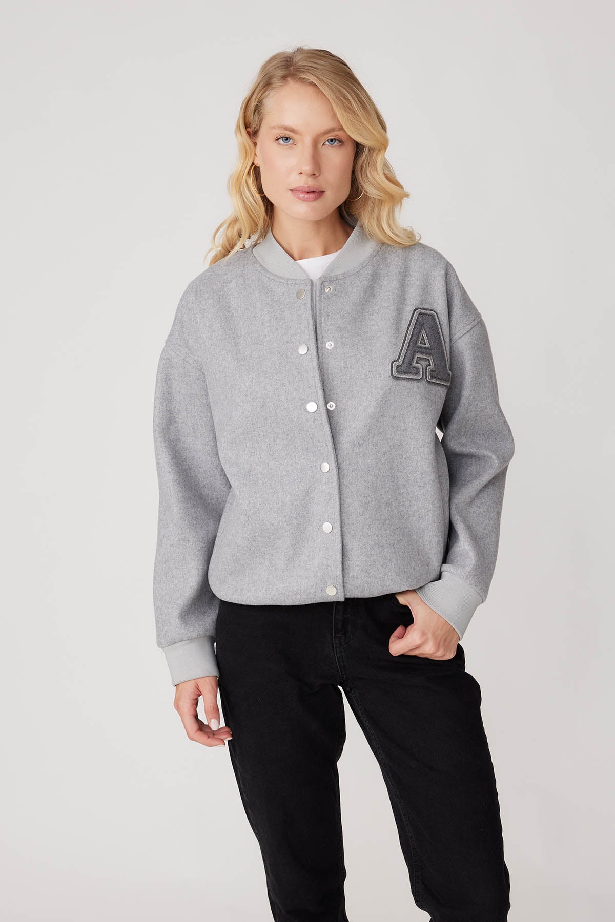 STUDS SEALED BOMBER JACKET WITH LETTER EMBROIDERY
