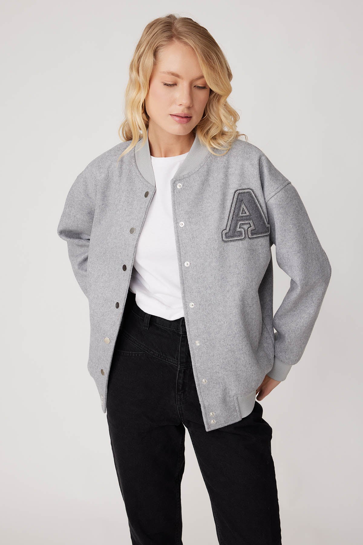 STUDS SEALED BOMBER JACKET WITH LETTER EMBROIDERY