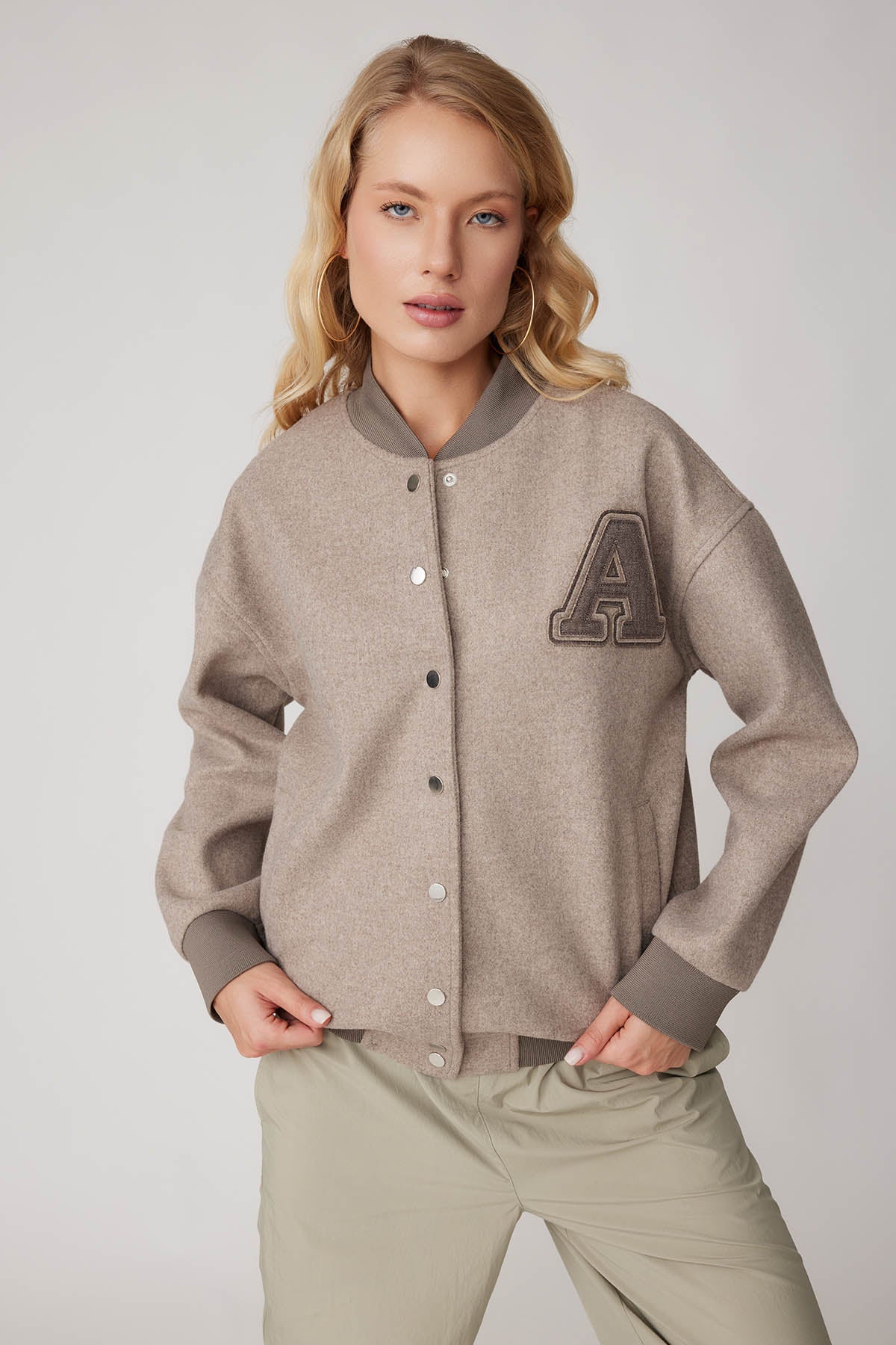 STUDS SEALED BOMBER JACKET WITH LETTER EMBROIDERY