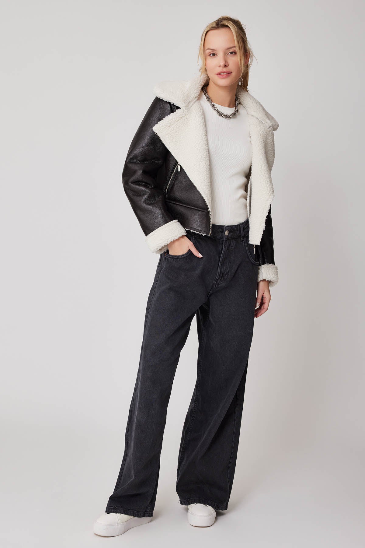 CROP LEATHER BIKER JACKET WITH ARTIFICIAL FUR