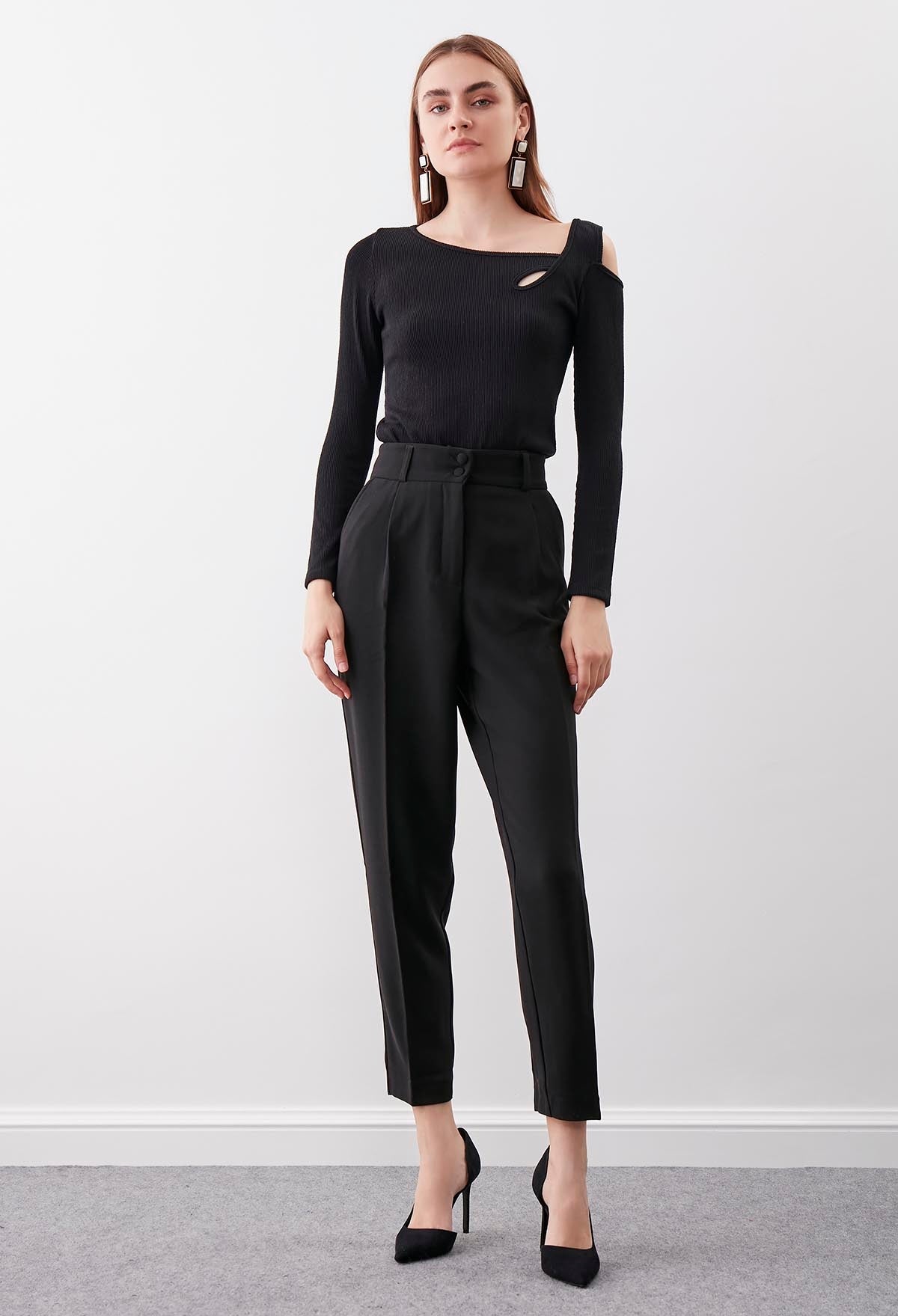 TWO BUTTON CROP TROUSERS
