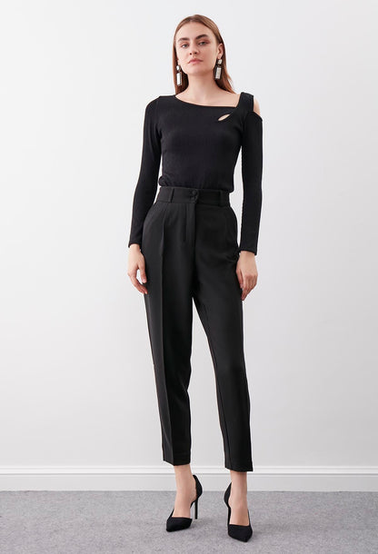 TWO BUTTON CROP TROUSERS