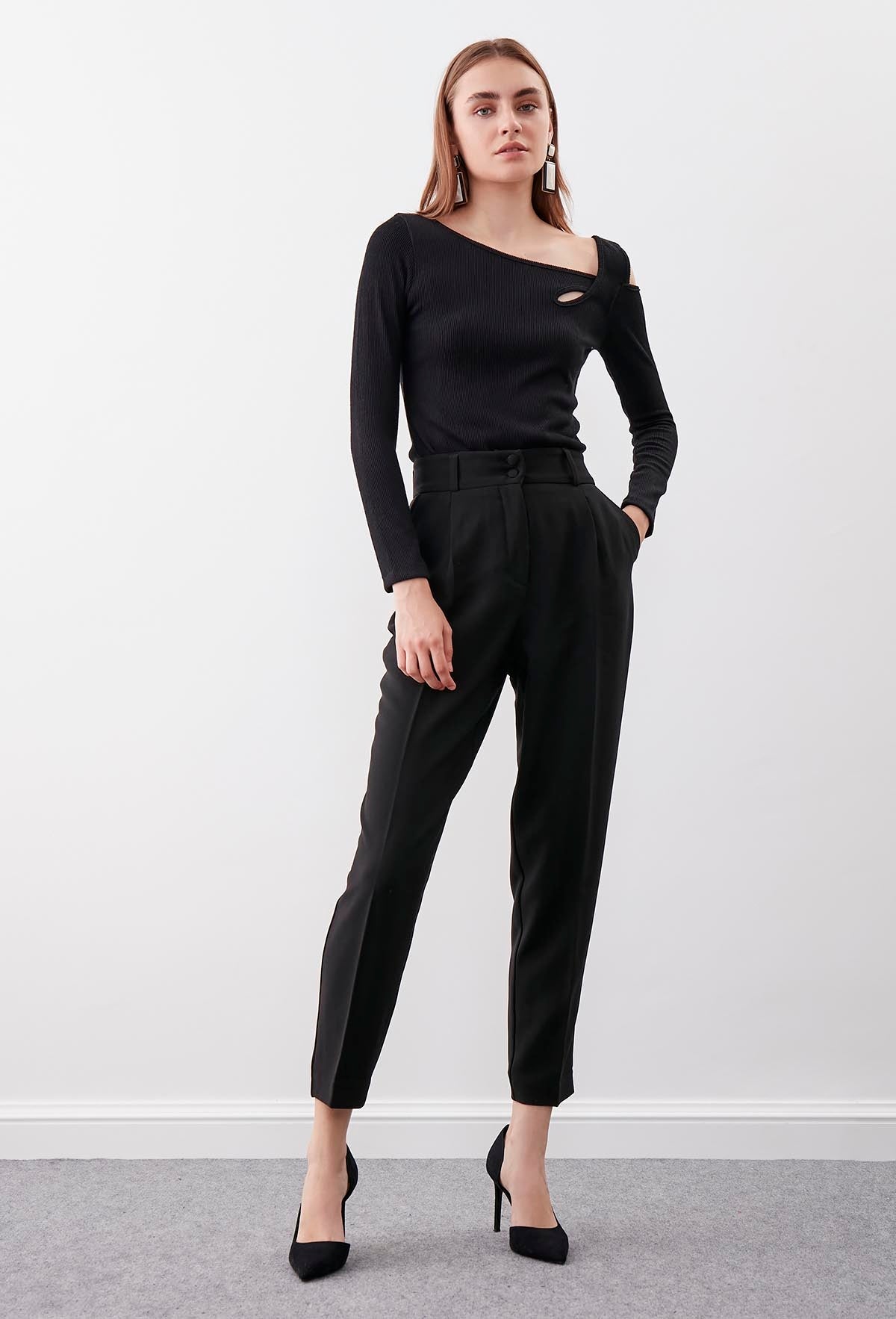 TWO BUTTON CROP TROUSERS