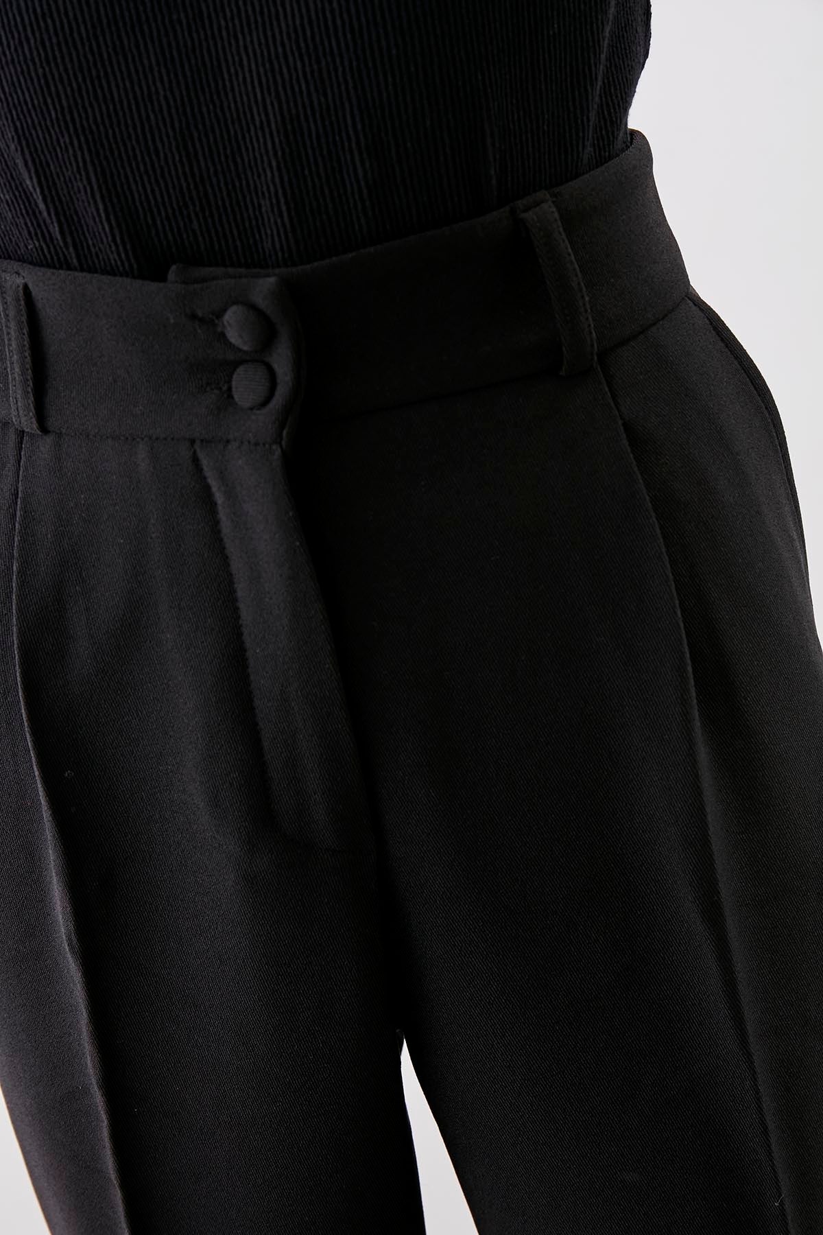 TWO BUTTON CROP TROUSERS