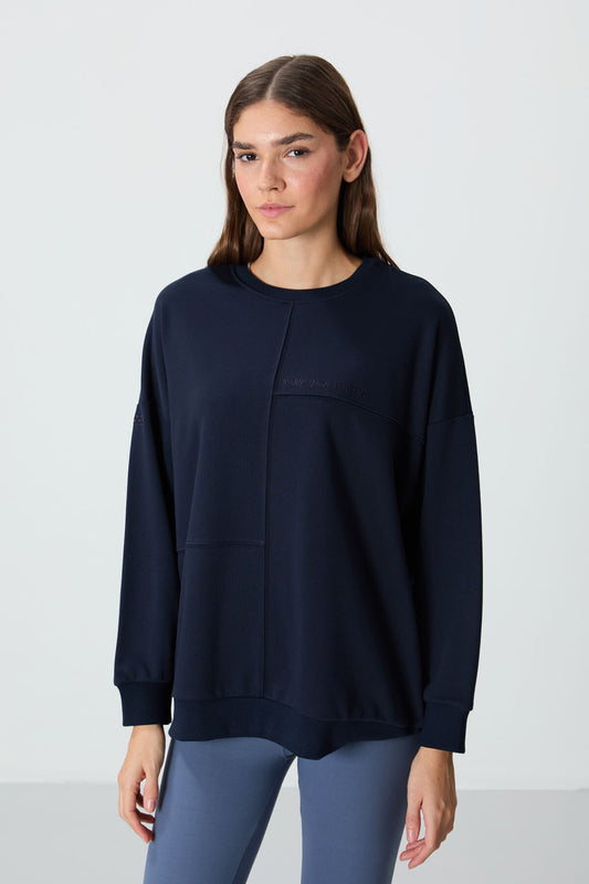 Indigo Compact Cotton Thick Smooth Textured O Collar Oversize Fit Women's Sweatshirt - 97288