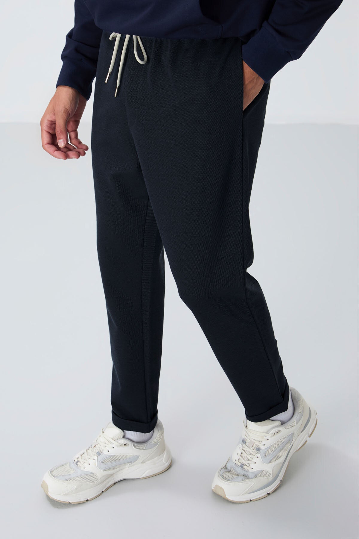 Indigo Textured Surface Standard Fit Men's Tracksuit Bottom - 82154