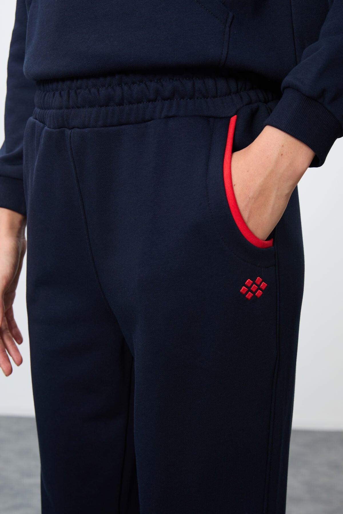 Indigo Compact Cotton Thick Smooth Textured Stand Collar Oversize Fit Women's Tracksuit Set - 95342