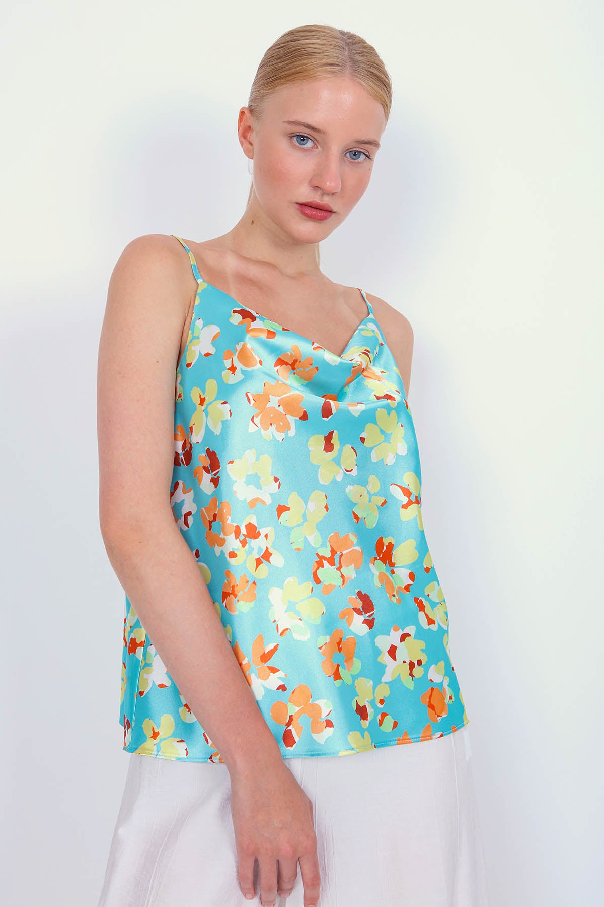 FLORAL BLOUSE