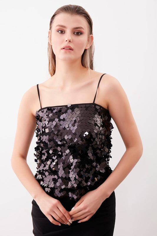 STRAP SEQUINED BLOUSE