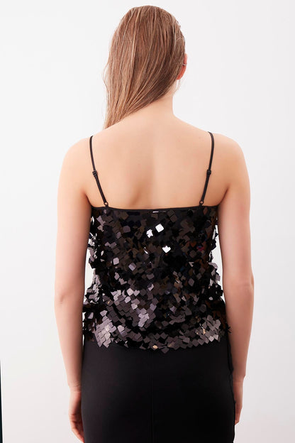 STRAP SEQUINED BLOUSE