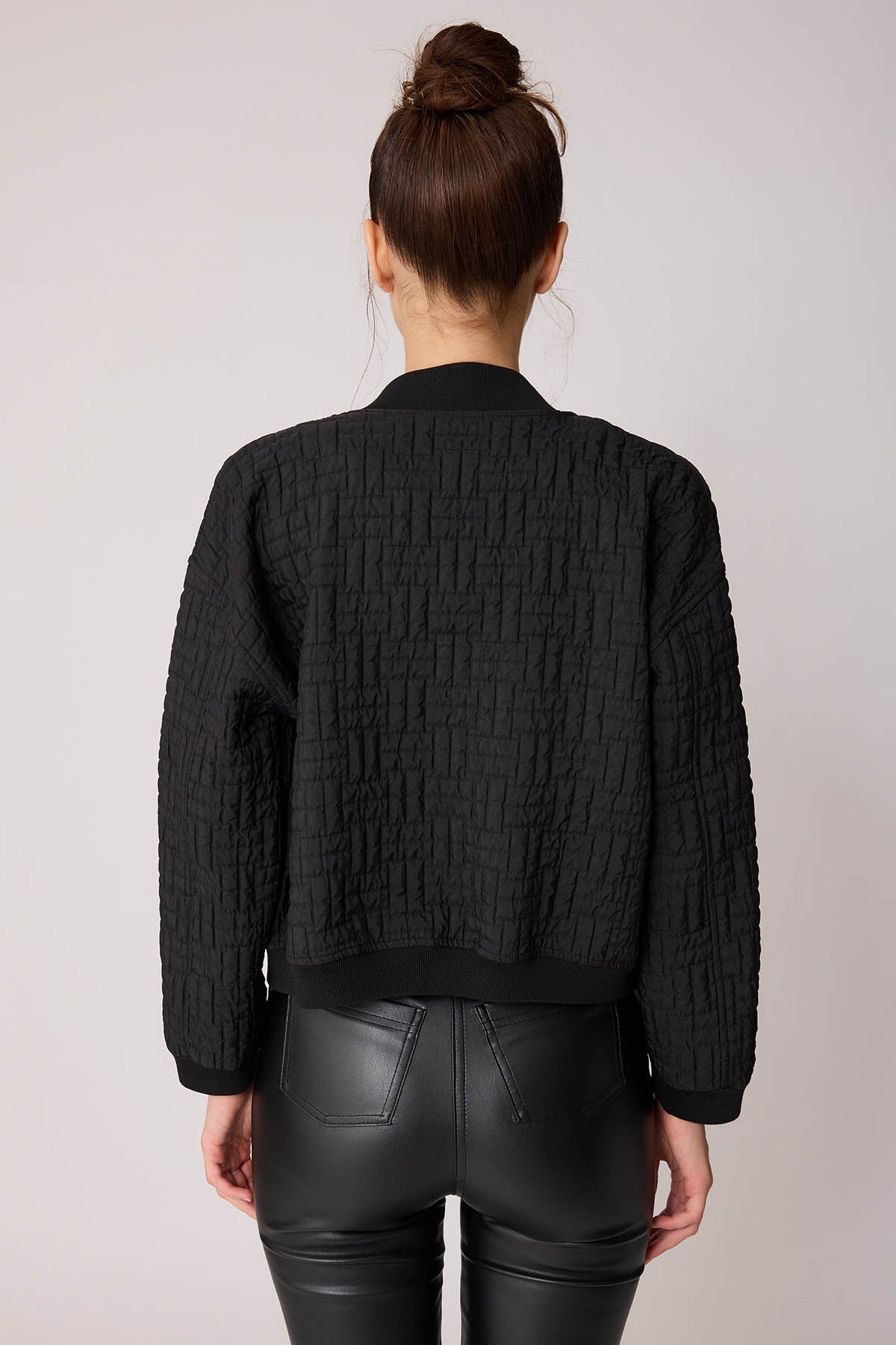 CAPITONE STUDS COVERED EMBOSSED JACKET