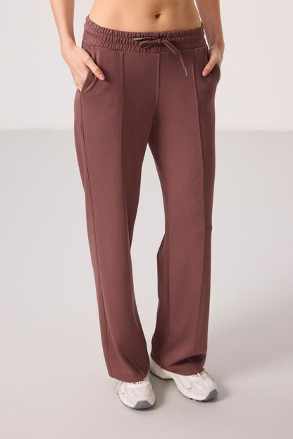 Brown Soft Textured Pocketed Front Seam Detailed Women's Palazzo Trousers - 94670