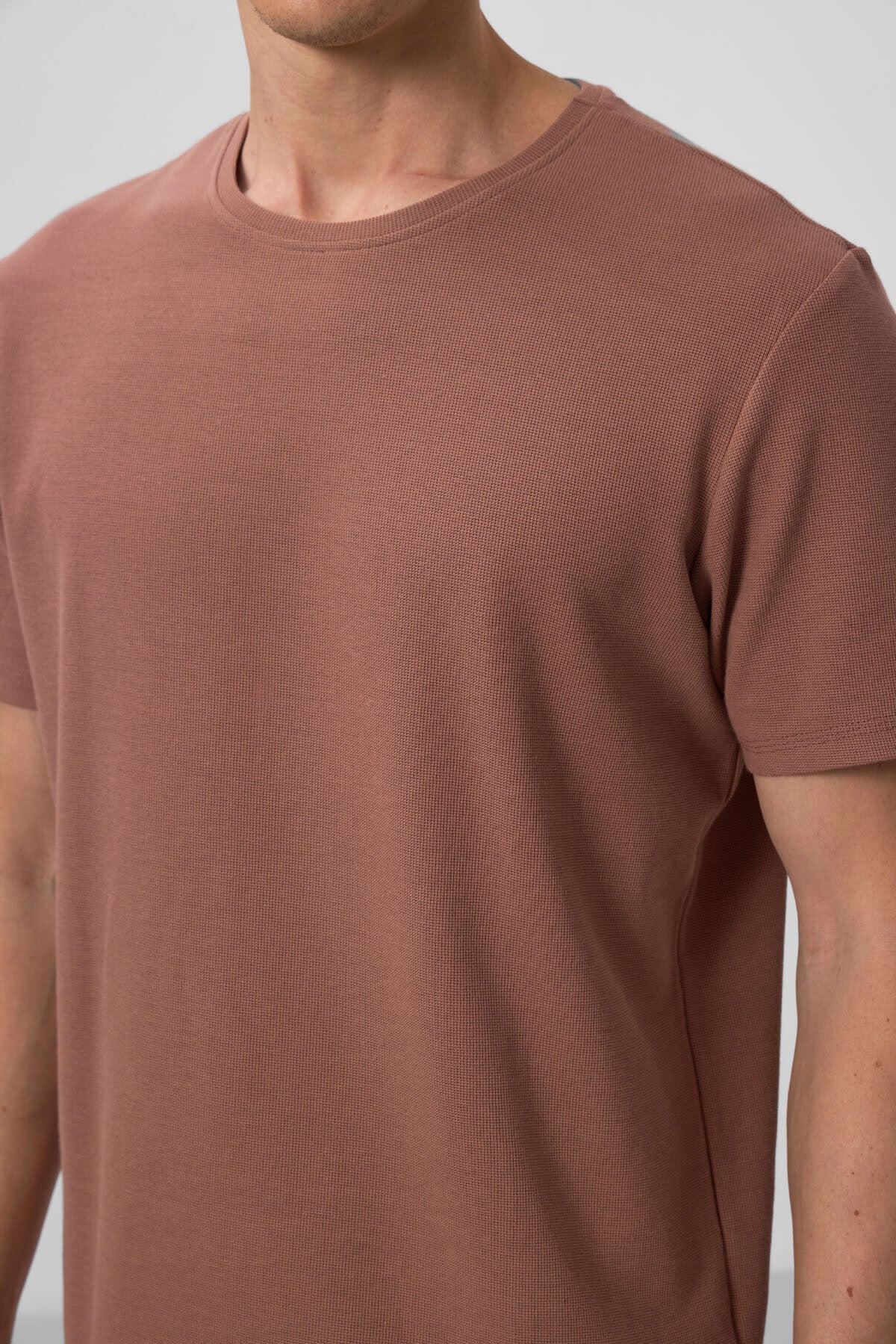 Brown Textured Surface Comfort Fit Basic Men's T-Shirt - 88436
