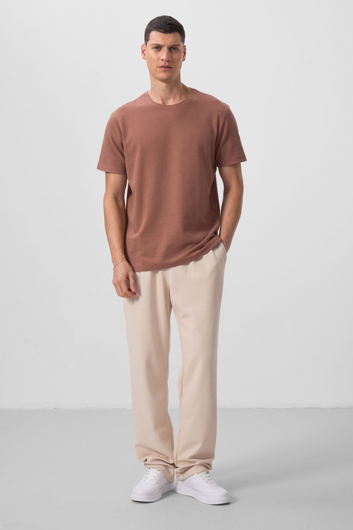 Brown Textured Surface Comfort Fit Basic Men's T-Shirt - 88436