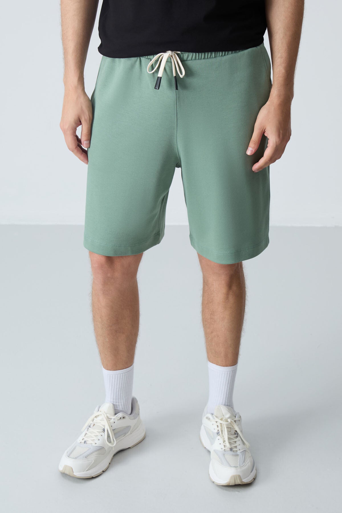 Light Green Cotton Thick Soft Textured Standard Fit Basic Men's Shorts - 81275