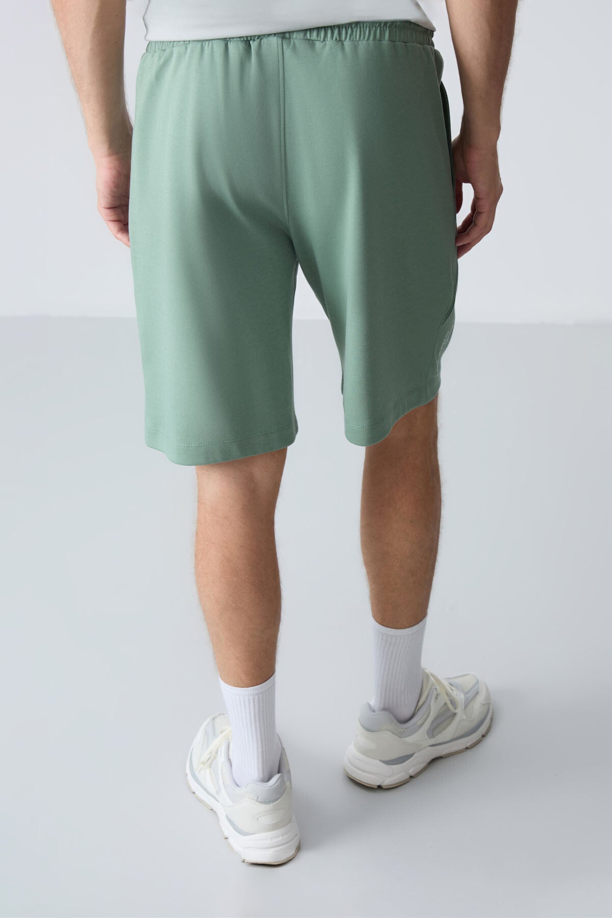 Light Green Cotton Thick Soft Textured Standard Fit Basic Men's Shorts - 81276