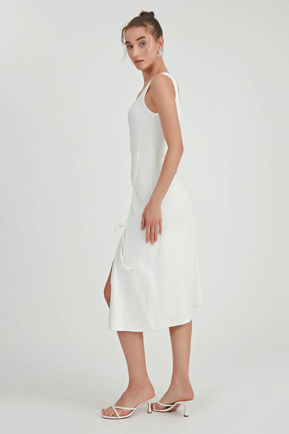 THICK STRAPPED CURVED DRESS WITH CURVED CURVE