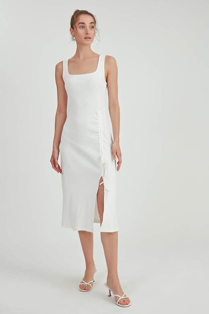 THICK STRAPPED CURVED DRESS WITH CURVED CURVE