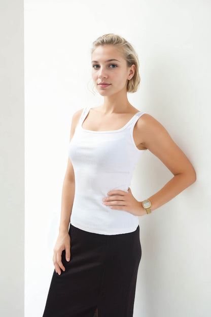 THICK SLEEVELESS BLOUSE