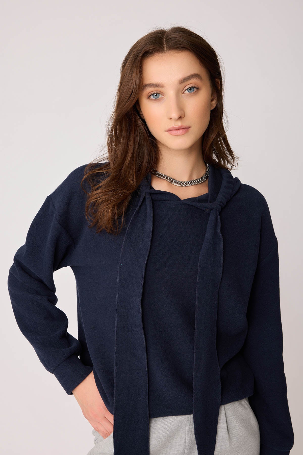 BOLD LACED HOODIE BLOUSE
