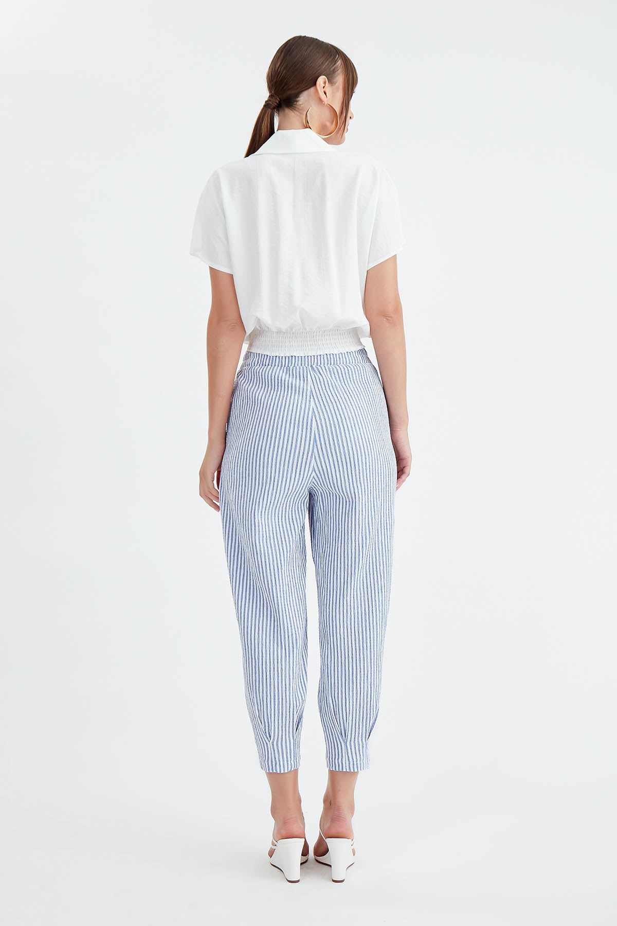 THICK STRIPED  CROP TROUSERS