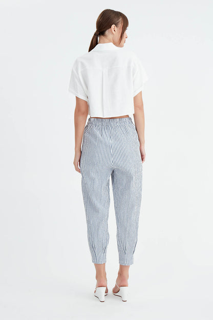 THICK STRIPED  CROP TROUSERS